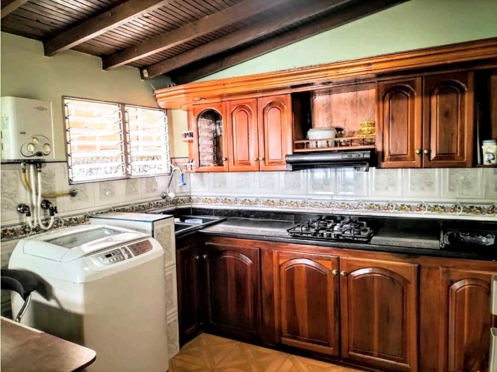i $450.000.000 COP? Apartamento en Venta Belén La Gloria, Medellín