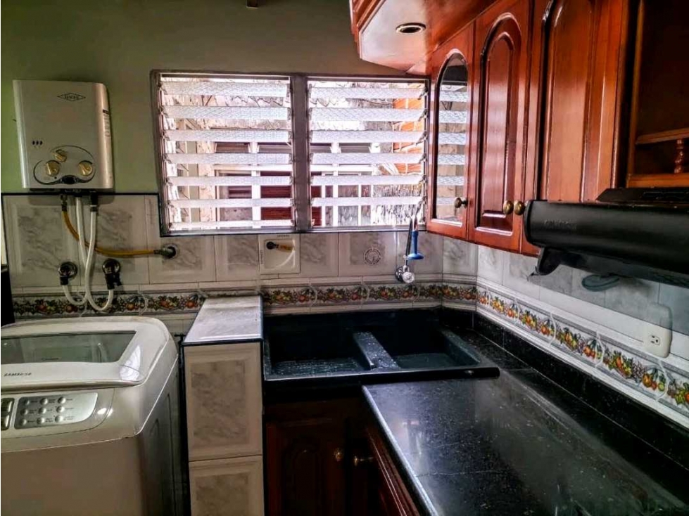 i $450.000.000 COP? Apartamento en Venta Belén La Gloria, Medellín — foto 2