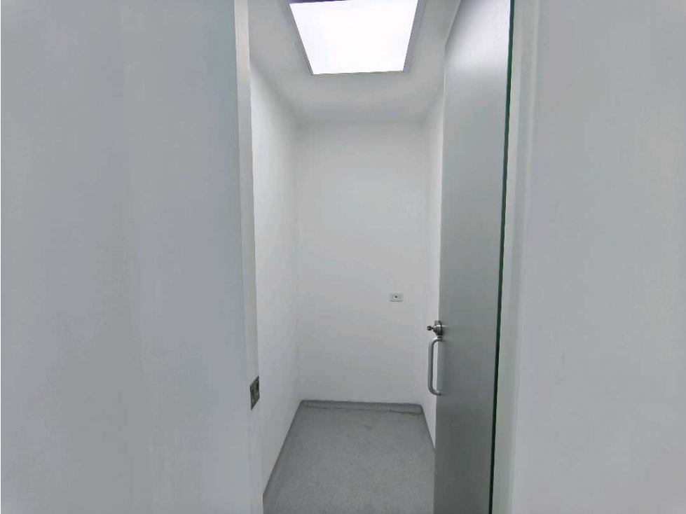 46m2 Oficina / local arriendo en El Poblado - 6
