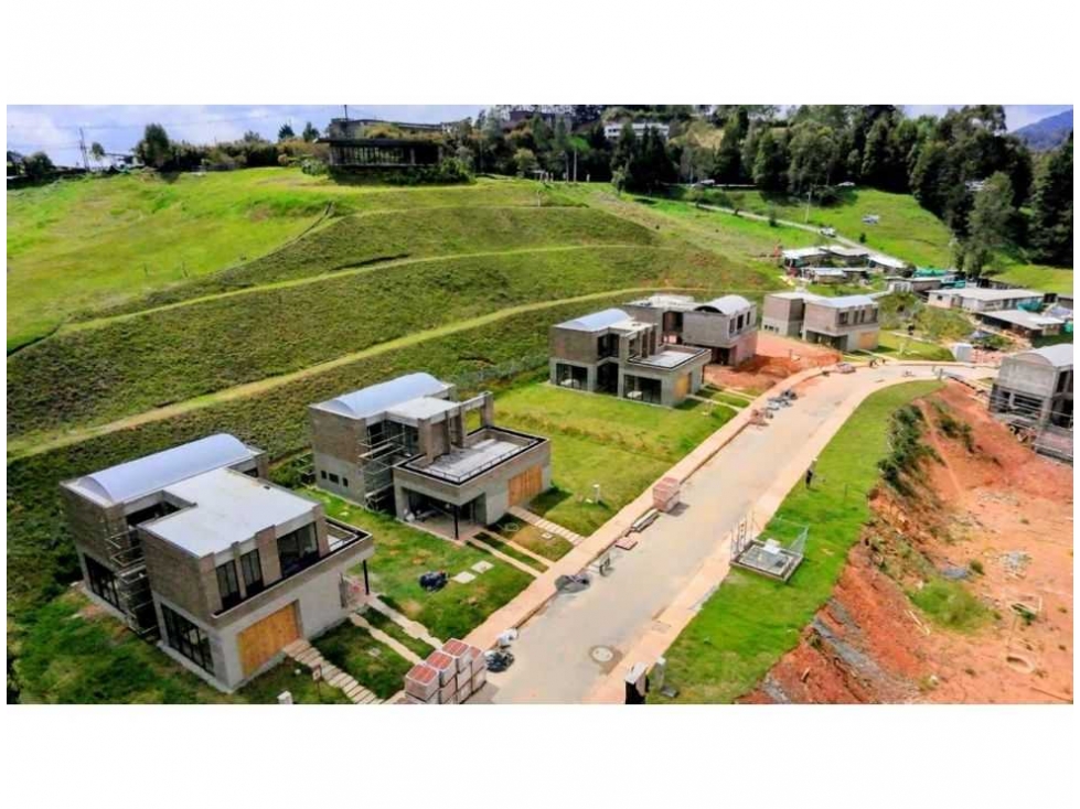 MARAVILLOSA PORTUNIDAD DE CONSTRUIR CASA EN EL ESCOBERO
