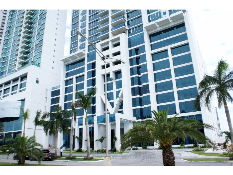 4-Bedroom Apartment in Costa del Este