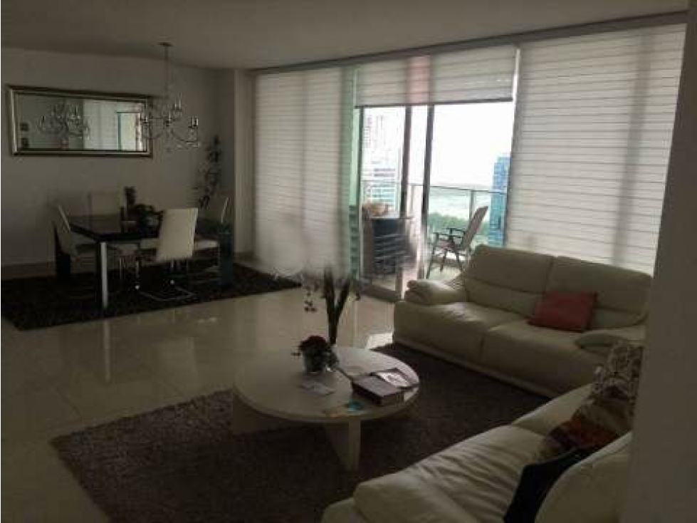 4-Bedroom Apartment in Costa del Este