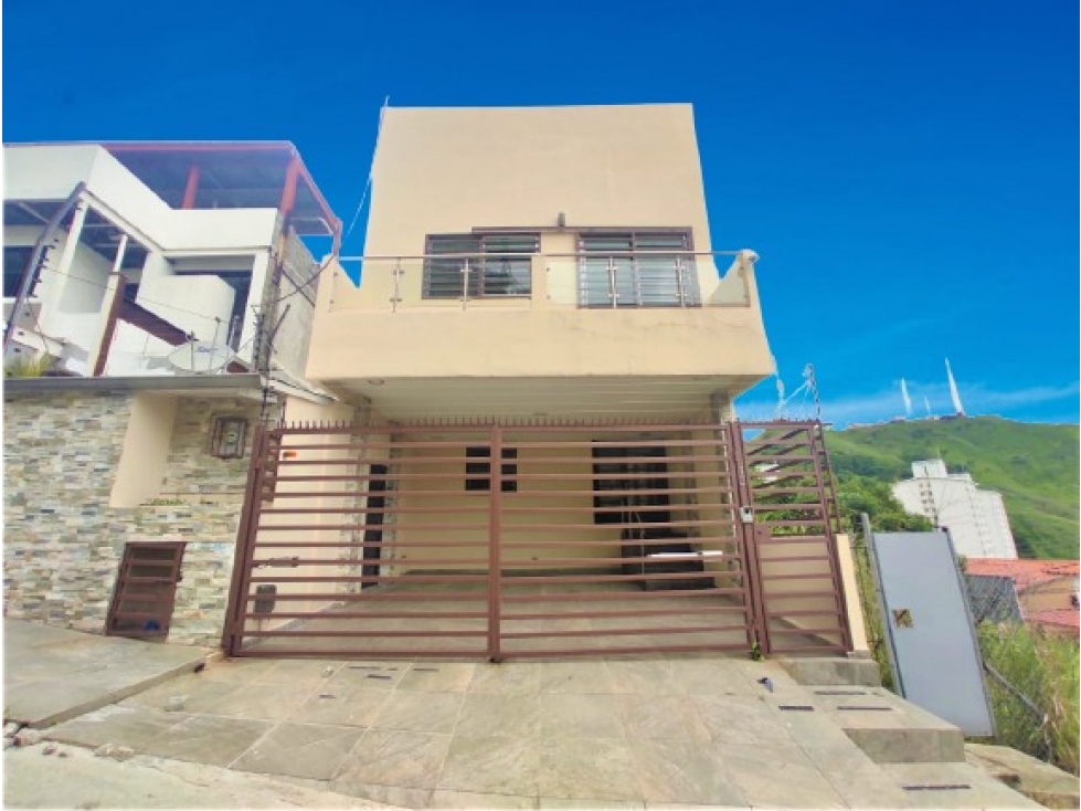 4-Bedroom House in Altos de Panamá