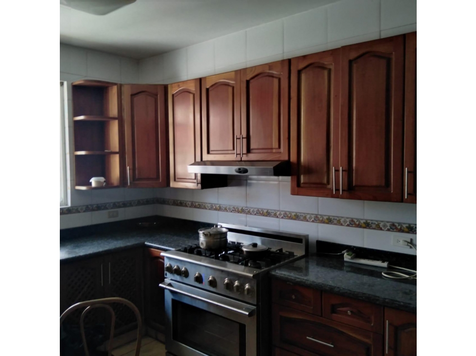 4-Bedroom House in Los Angeles — foto 4