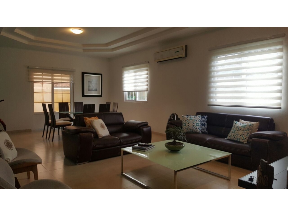 4-Bedroom House in Tumba Muerto — foto 2