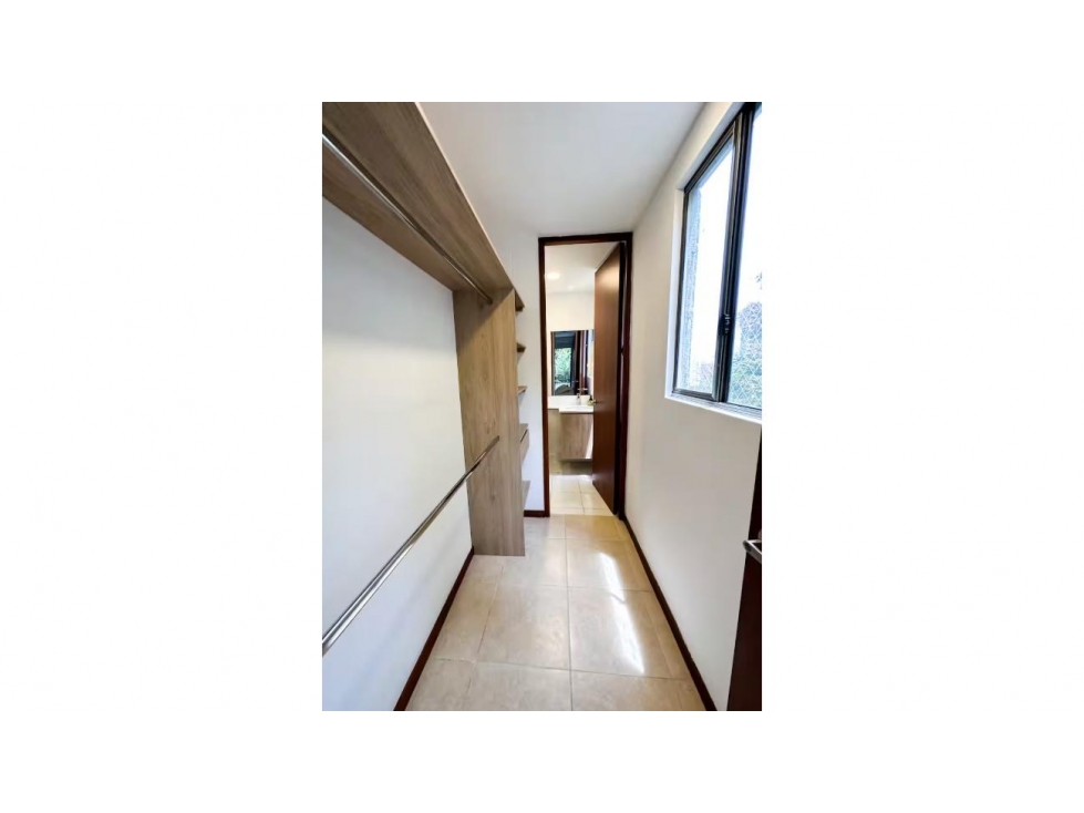 50m2 Apartamento tipo loft en arrendamiento En El Poblado Medellín — foto 4