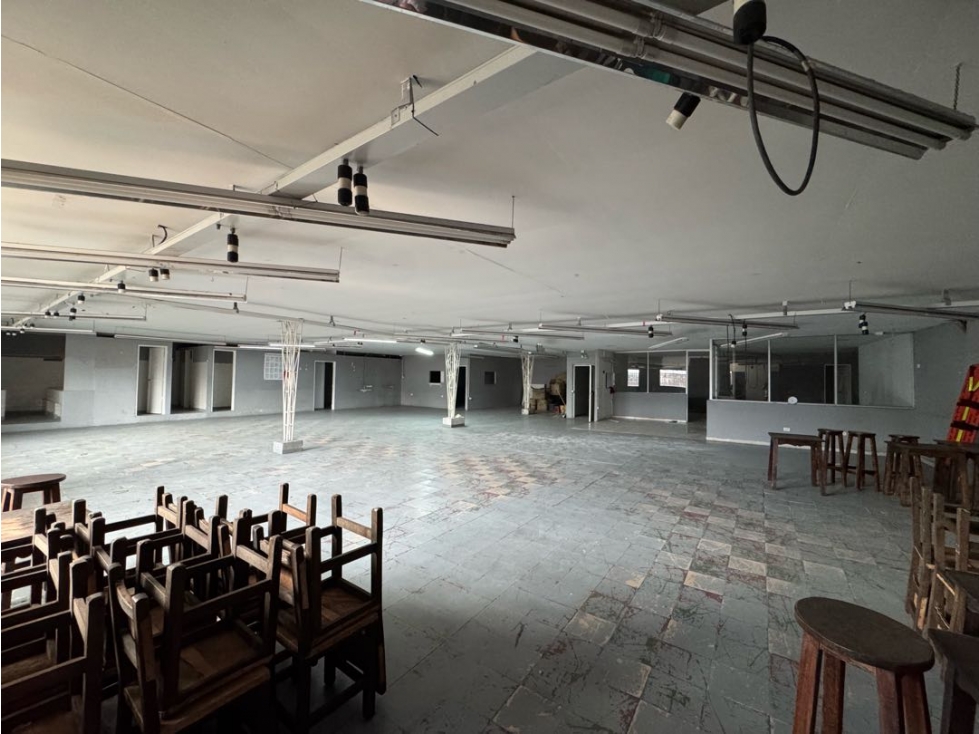 520m2 Arriendo bodega 3 er piso — foto 2