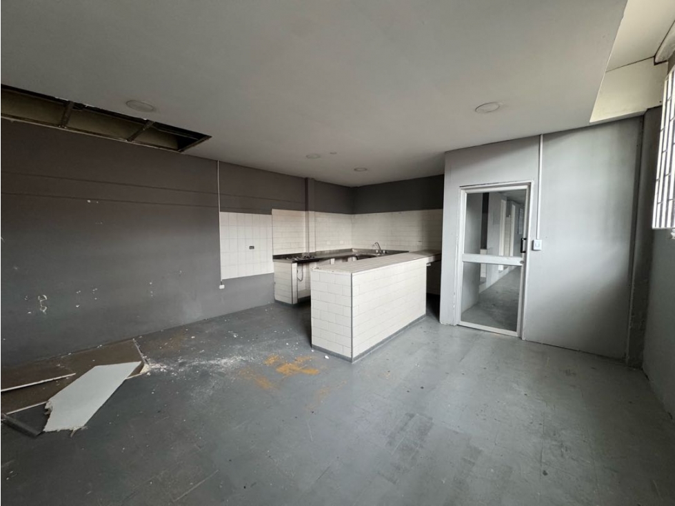 520m2 Arriendo bodega 3 er piso — foto 5