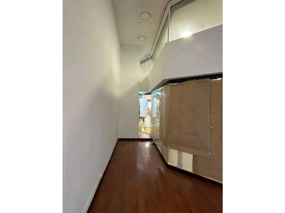 54m2 arriendo Local san Diego