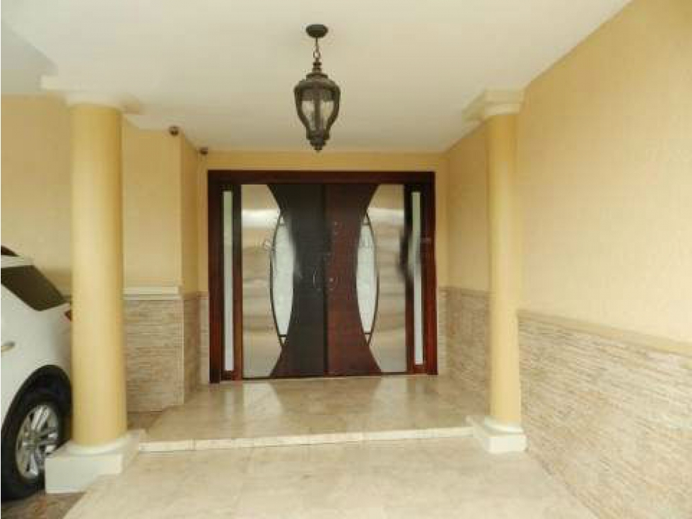 5-Bedroom House in Clayton — foto 3
