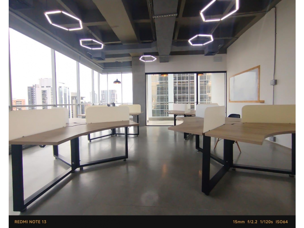 60M2 Oficina en arrendamiento en el Poblado