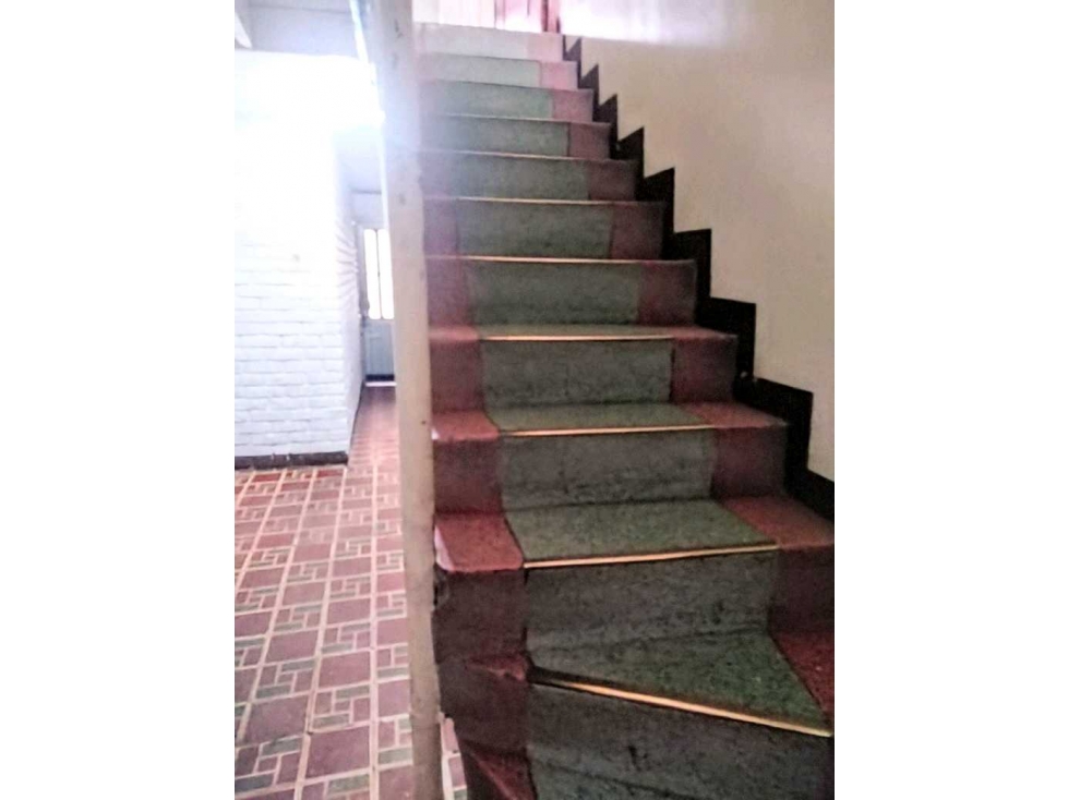 $650.000.000 COP (Negociables) Amplia Casa de 3 Niveles Madrid - 3