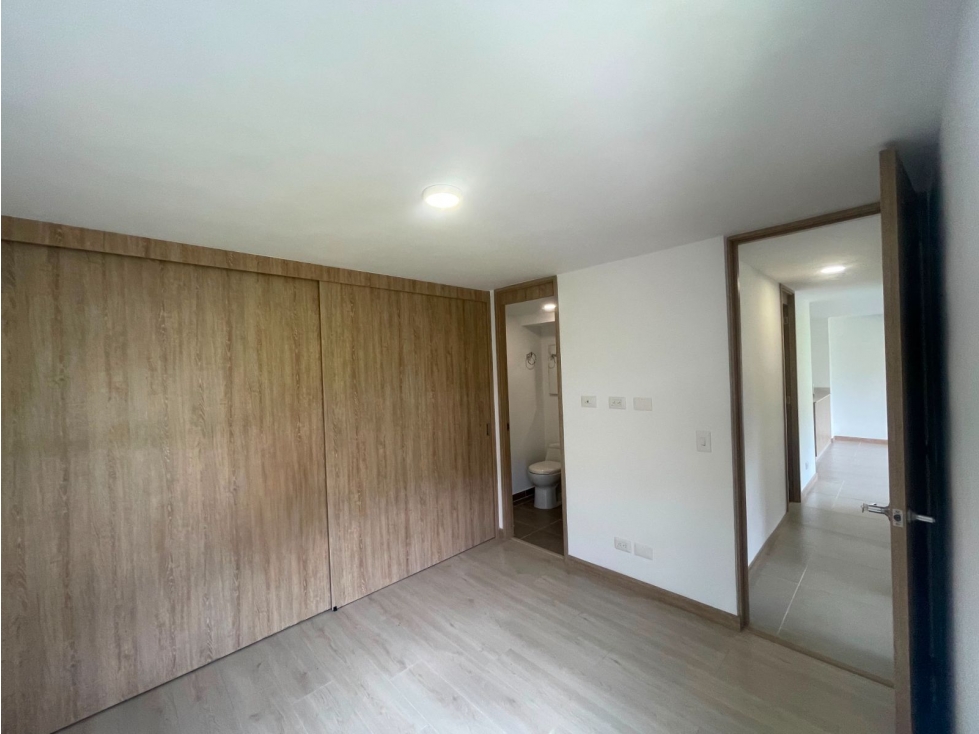 65m2 apartamento en arriendo Loma de Brujas Envigado — foto 4