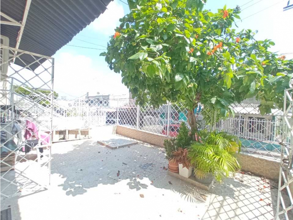VENTA DE CASA CON 9 APARTAESTUDIOS EN EL NUEVO BOSQUE
