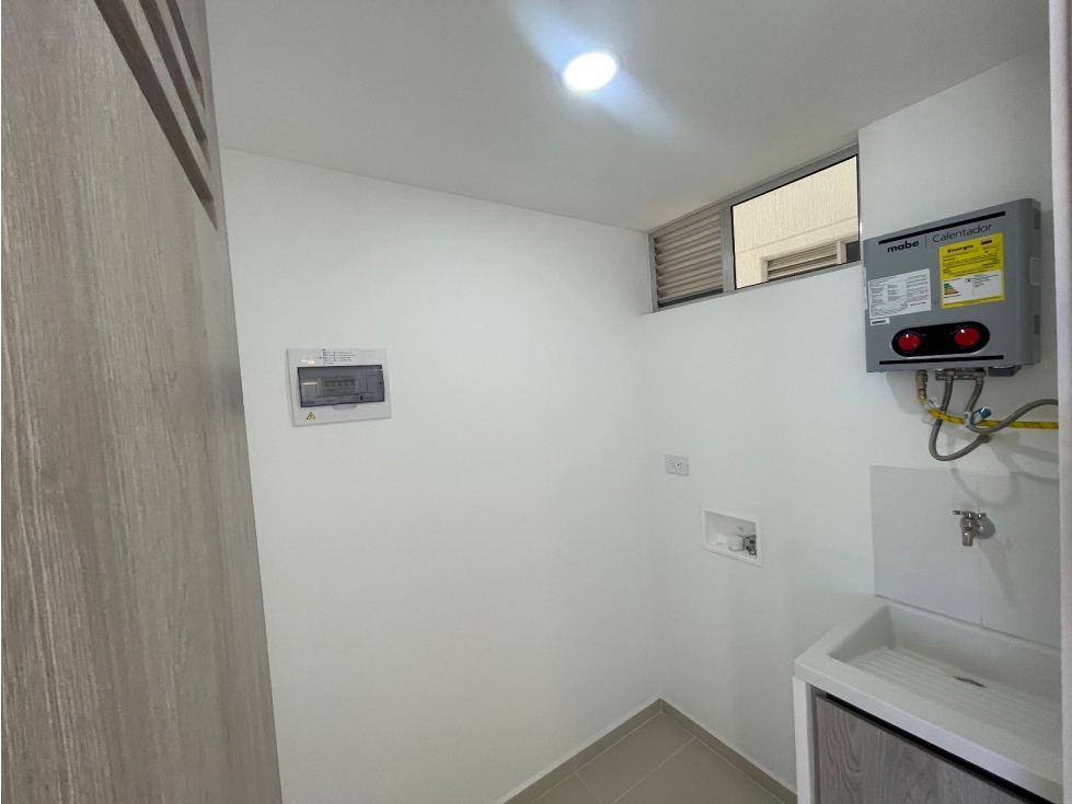 74M2 Apartamento en arriendo Ciudad Coltejer Itagui — foto 3