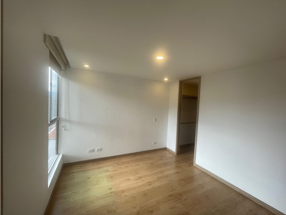 77m2 Apartamento en arrendamiento en Sabaneta — foto 6