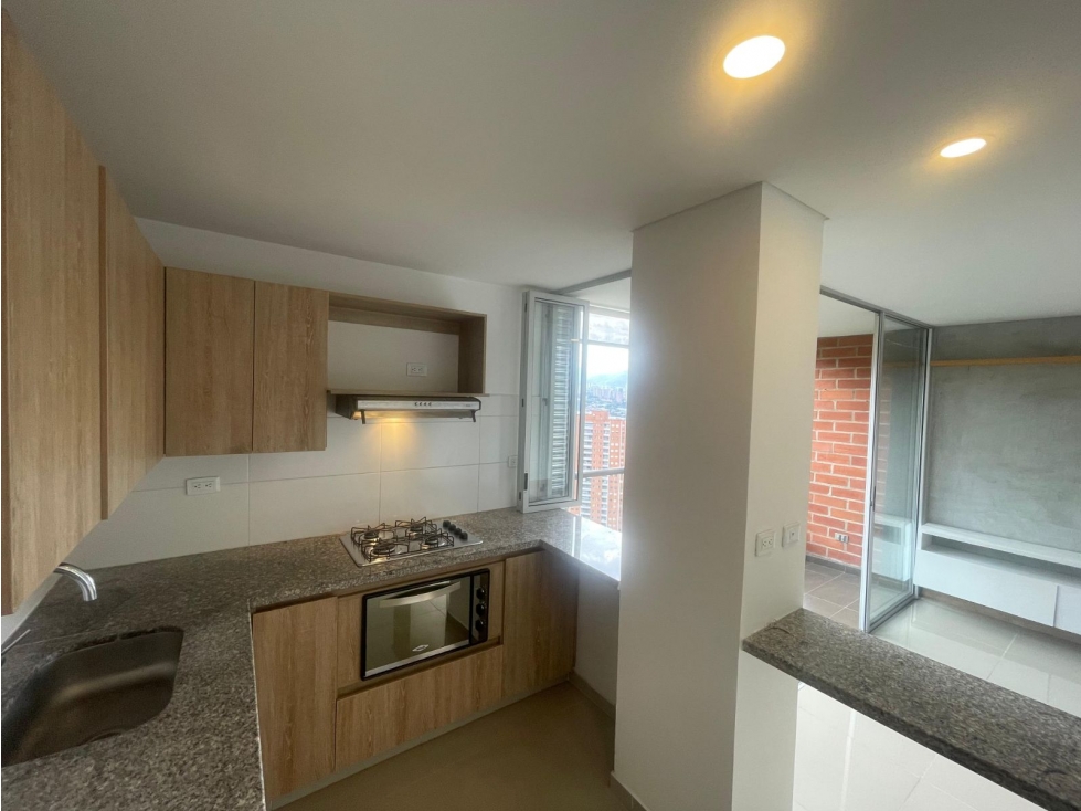 77m2 Apartamento en arrendamiento en Sabaneta — foto 4