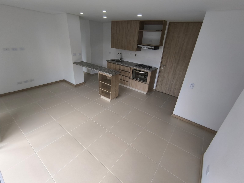 70m2 Apartamento en arrendamiento en Sabaneta — foto 5