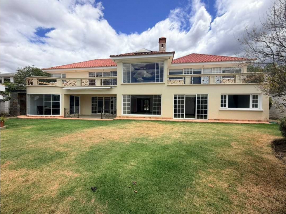 799mil Casa de Lujo en Venta en Cumbayá, Urbanización Exclusiva — foto 2