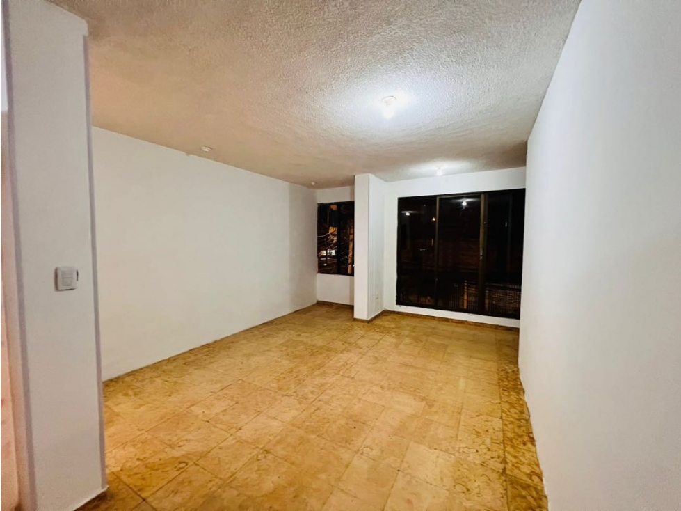 7B ARRIENDA LOCAL/OFICINA 50m2 en NUEVA FLORESTA. 2do piso — foto 2