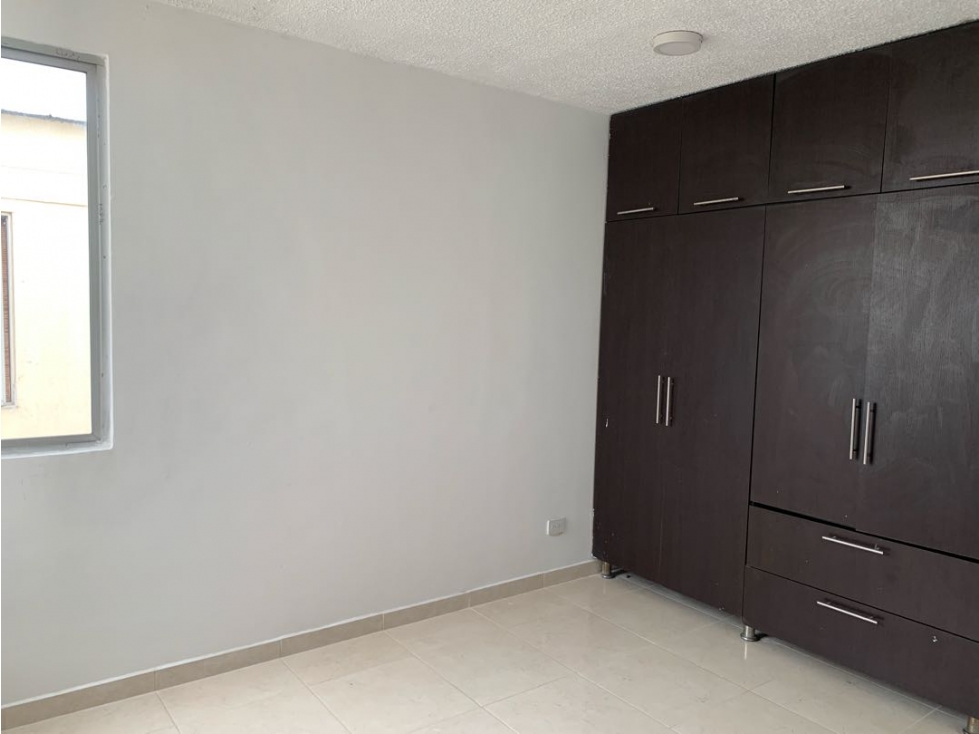 7B VENDE APTO EN BALCONES DE LILI SUR CALI — foto 3
