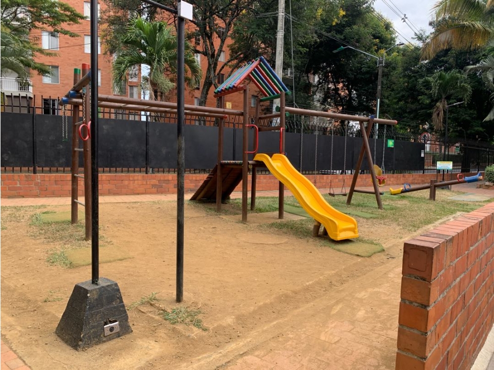 7B VENDE CASA EN EL CANEY $295 — foto 2