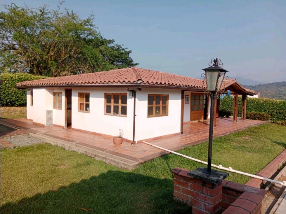 $800.000.000 COP Casa Campestre en Venta Condominio - 6