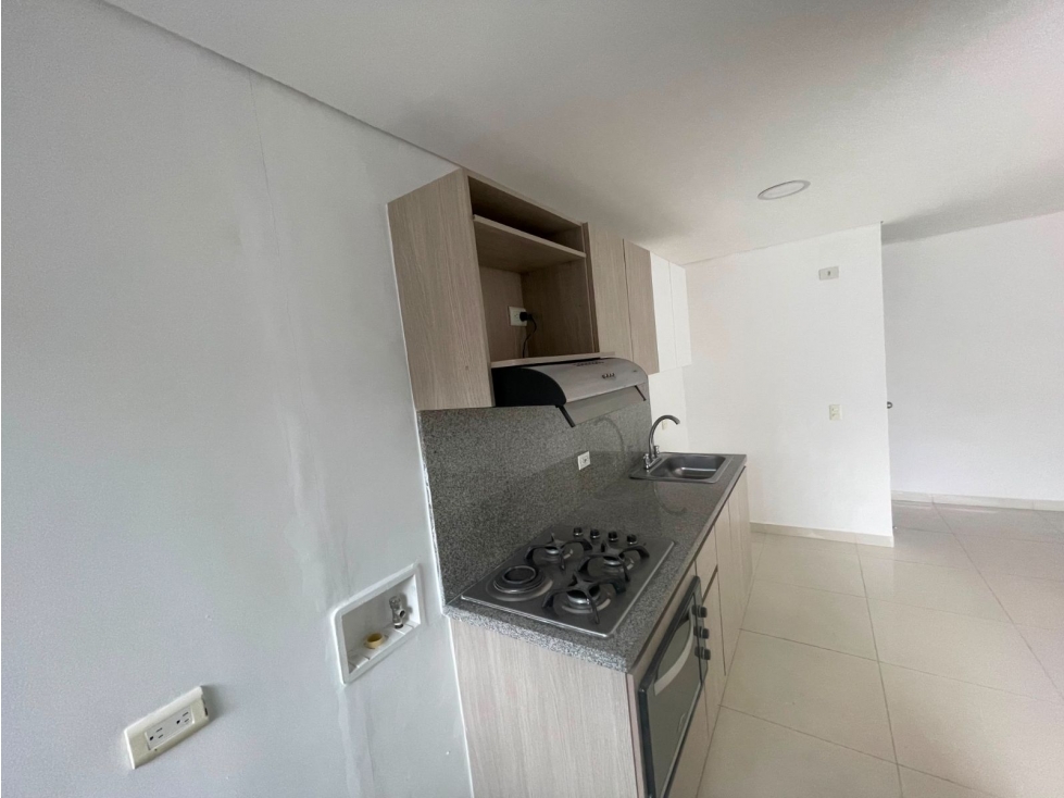 80m2 Apartamento en arrendamiento Sabaneta — foto 2