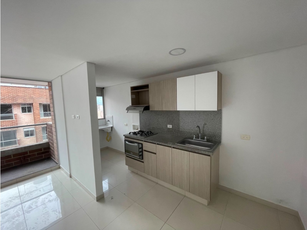 80m2 Apartamento en arrendamiento Sabaneta — foto 3
