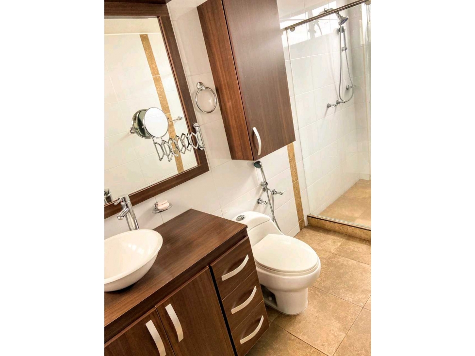 $850.000.000 COP Venta? $4.500.000 COP Arriendo (incluye admi)
