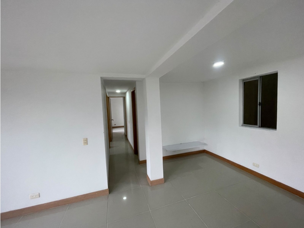 86M2 Apartamento en Arrendamiento Mundo Sabaneta — foto 5