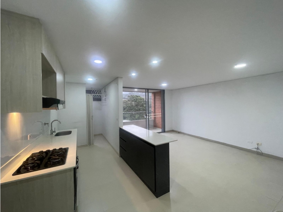 89M2 apartamento en arrendamiento en El Escobero Envigado — foto 2
