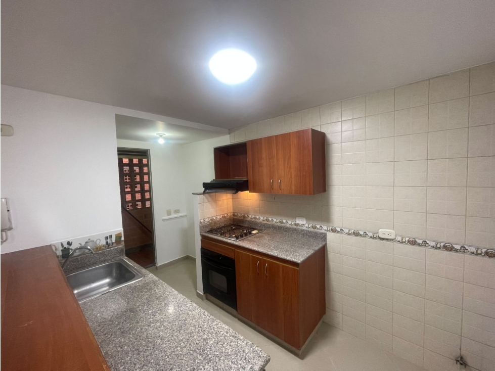 91M2 Apartamento en Arrendamiento Prados de Sabaneta — foto 5