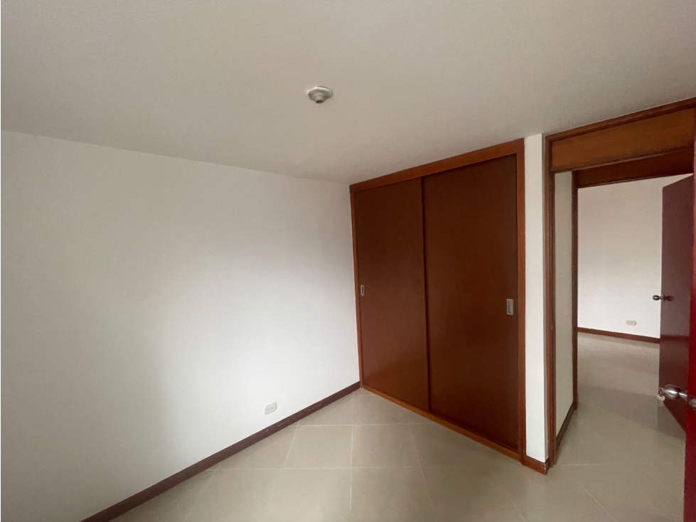 91M2 Apartamento en Arrendamiento Prados de Sabaneta — foto 6