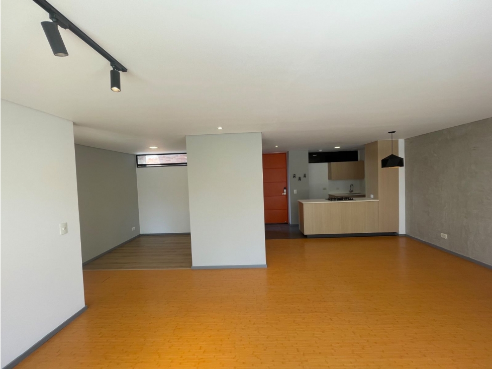 93m2 Apartamento para Arriendo Loma de Brujas Envigado