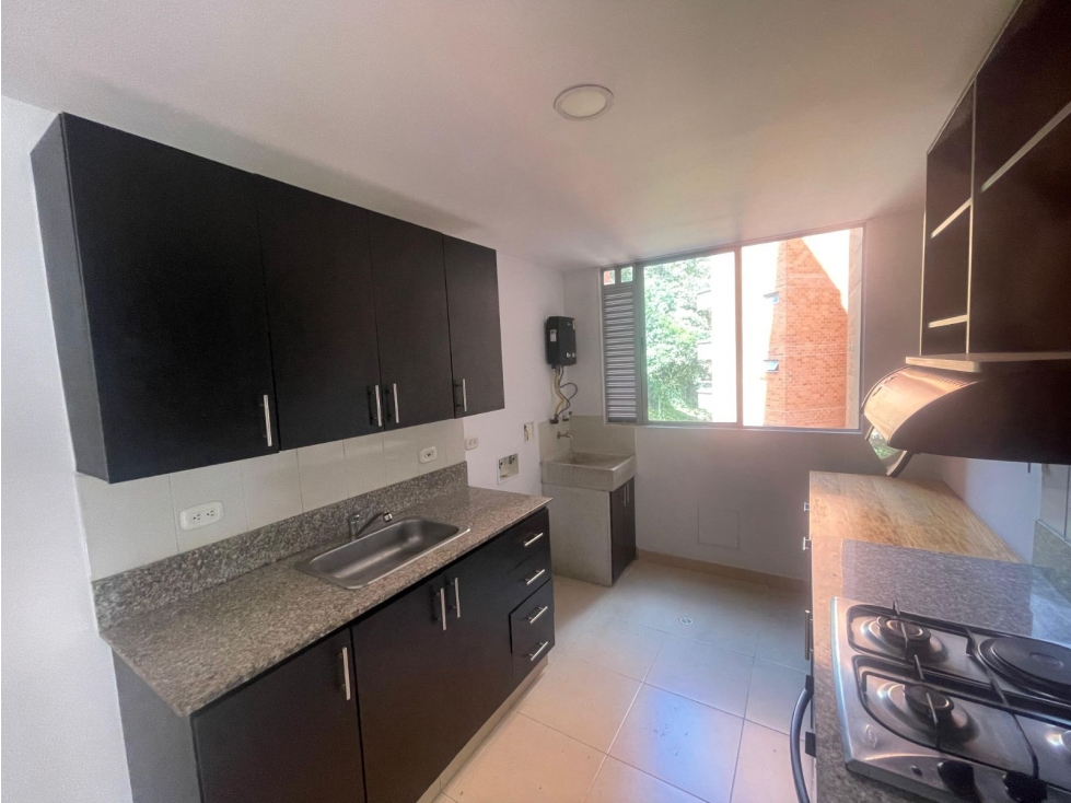 97m2 Apartamento en arrendamiento en Camino Verde Envigado — foto 5