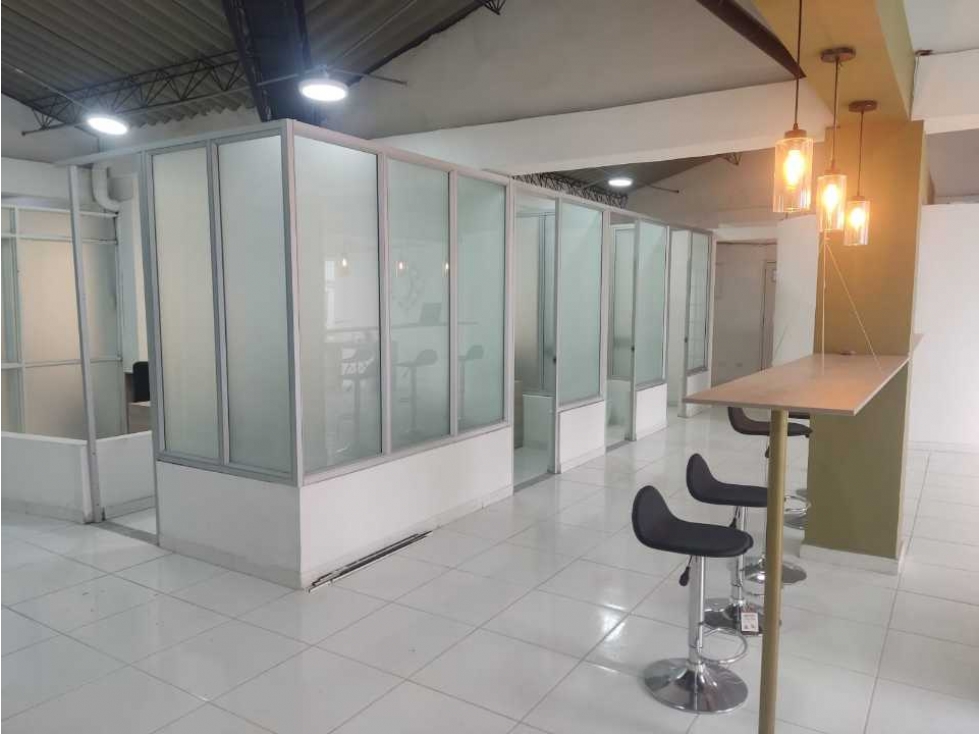 OFICINA EN VENTA CENTRAL EQUIPADA DE AMOBLAMIENTO - 5