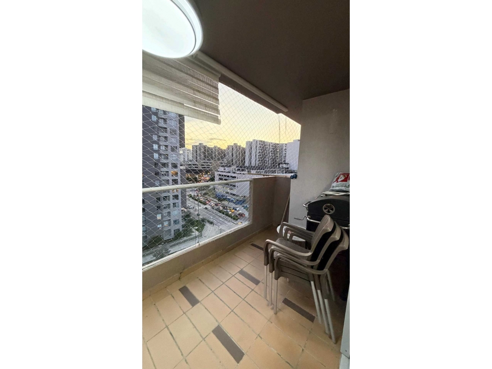 A LA VENTA APARTAMENTO DOBLE ALTURA DE 111M²/CONJ BORA — foto 3