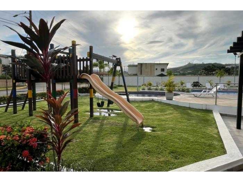 AALUILER DE CASA PH VISTA DEL LAGO LAS CUMBRES TERRENO AMPLIO VV — foto 2