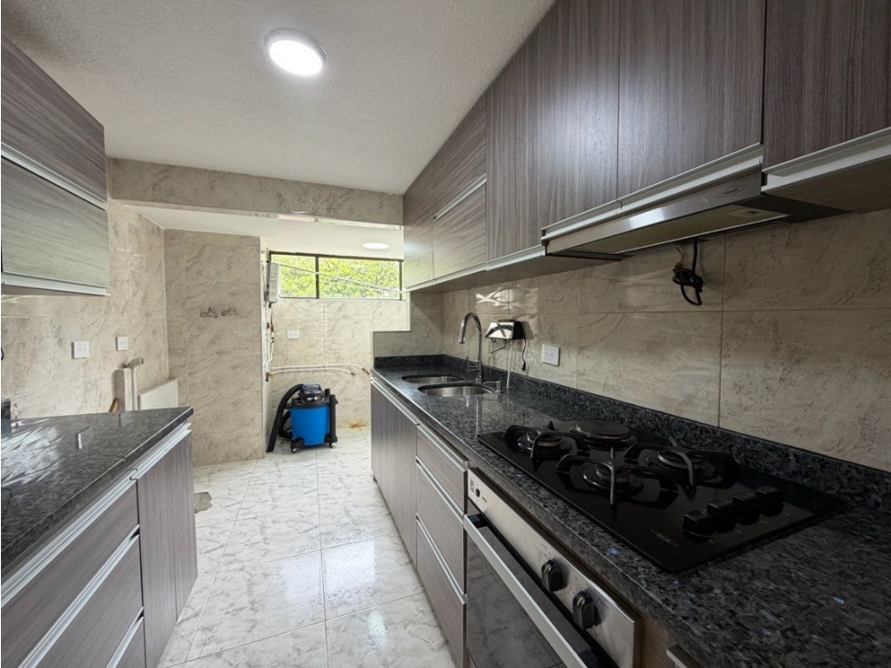 (AC) EN MULTICENTRO DE VENDE APARTAMENTO EN SEGUNDO PISO — foto 4