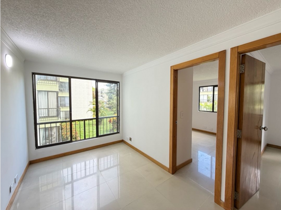 (AC) EN MULTICENTRO DE VENDE APARTAMENTO EN SEGUNDO PISO — foto 5