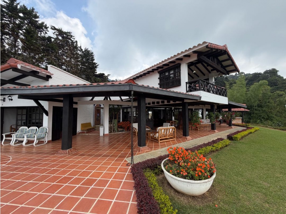 (AC/C) ESPECTACULAR CASA EN DAPA PARA VENTA