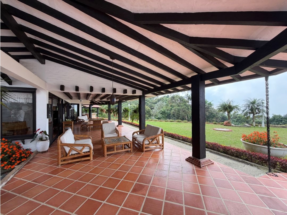 (AC/C) ESPECTACULAR CASA EN DAPA PARA VENTA — foto 2