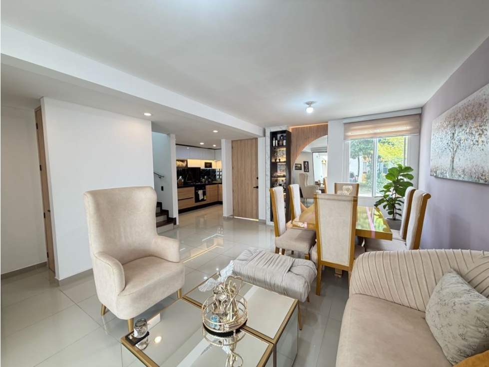 (AC-C)HERMOSA CASA EN EL CASTILLO REMODELADA EN VENTA