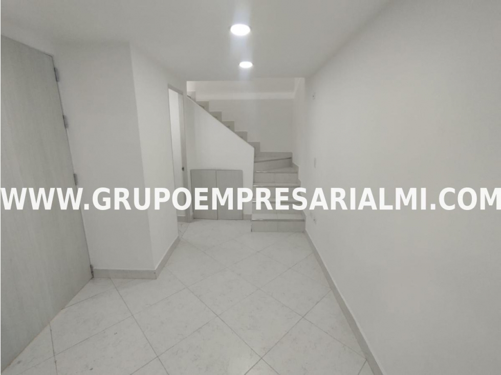 ACOGEDOR APARTAESTUDIO EN ARRIENDO - SECTOR BELÉN COD: 31235