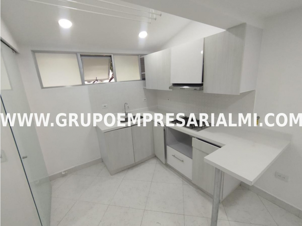 ACOGEDOR APARTAESTUDIO EN ARRIENDO - SECTOR BELÉN COD: 31235 — foto 2