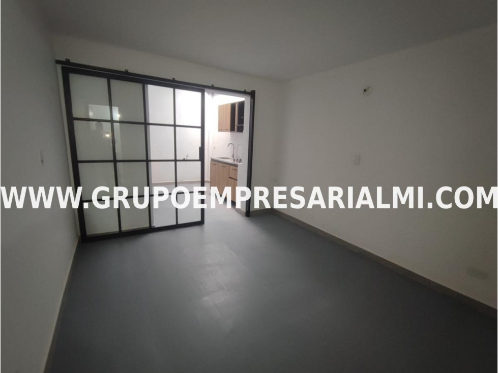ACOGEDOR APARTAESTUDIO EN ARRIENDO - SECTOR SANTA TERESITA COD: 32163