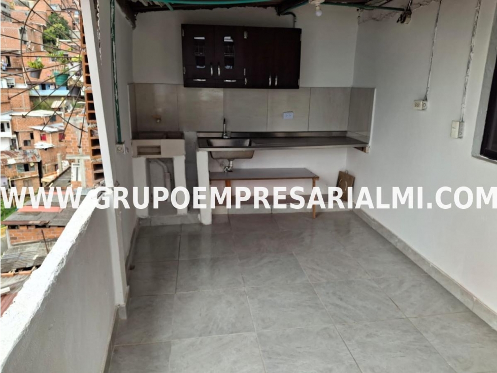 ACOGEDOR APARTAESTUDIO EN ARRIENDO - SECTOR AURES COD: 33306 — foto 2