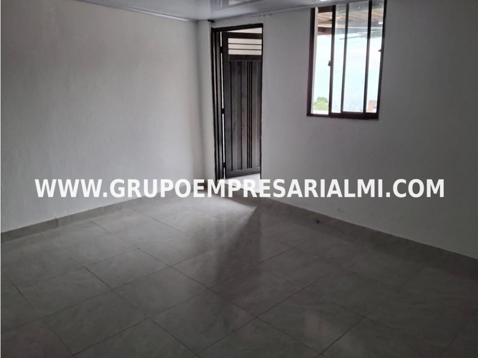 ACOGEDOR APARTAESTUDIO EN ARRIENDO - SECTOR AURES COD: 33306 — foto 3