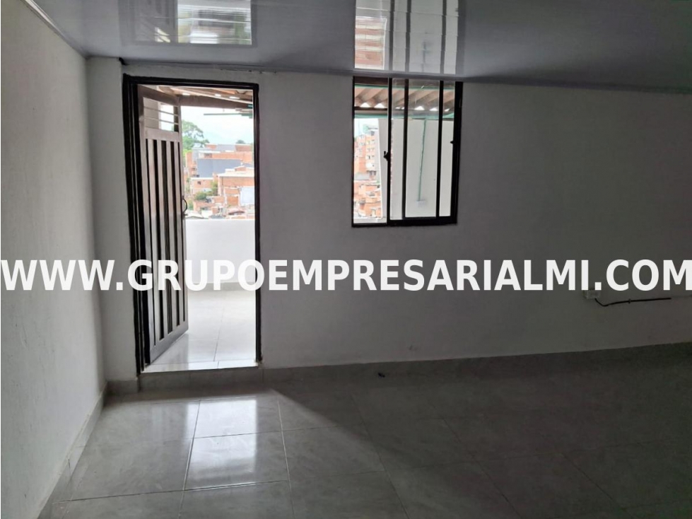 ACOGEDOR APARTAESTUDIO EN ARRIENDO - SECTOR AURES COD: 33306 — foto 4